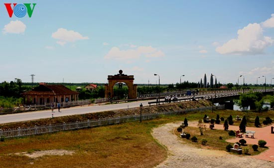 Hien Luong Bridge – everlasting desire for national reunification  - ảnh 15